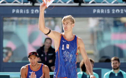 曾强奸12岁女孩的奥运选手首秀遭嘘